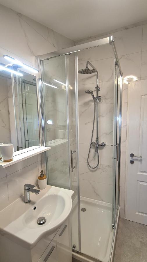 Family Oasis Apartment Zukve Vrsi Dış mekan fotoğraf