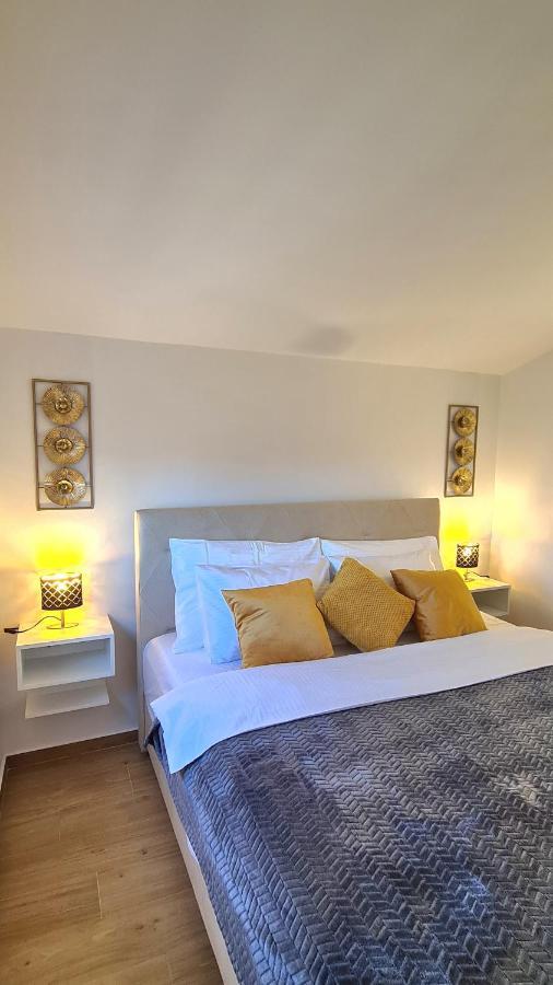Family Oasis Apartment Zukve Vrsi Dış mekan fotoğraf
